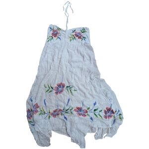 Floral Embroidered White dress (2/ 22 $ on selected item)